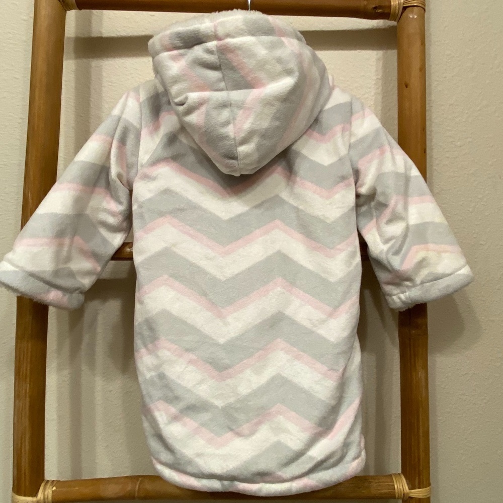 Chevron Robe 9-12 mo - Picture 2 of 3